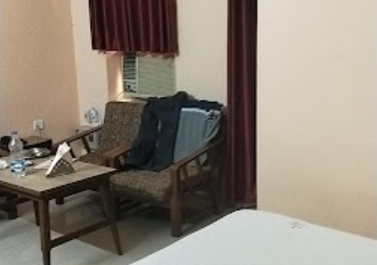 Vijieya Hotel Bihar Saharsa Exterior photo