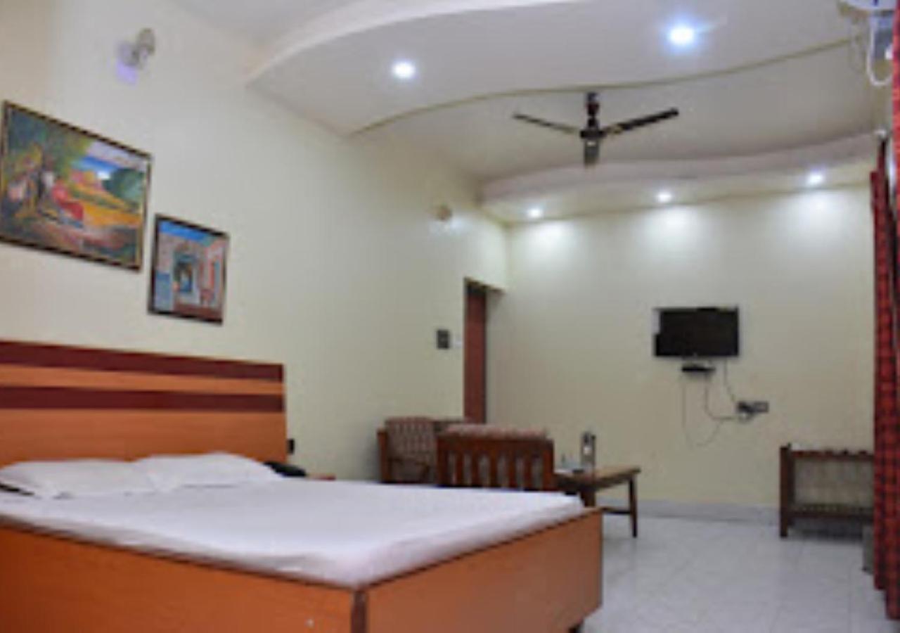 Vijieya Hotel Bihar Saharsa Exterior photo