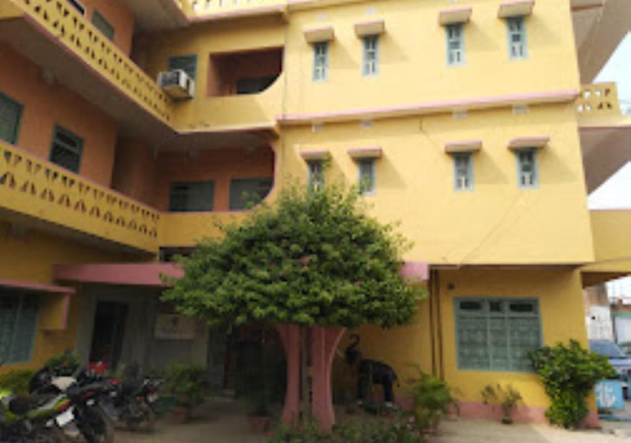 Vijieya Hotel Bihar Saharsa Exterior photo